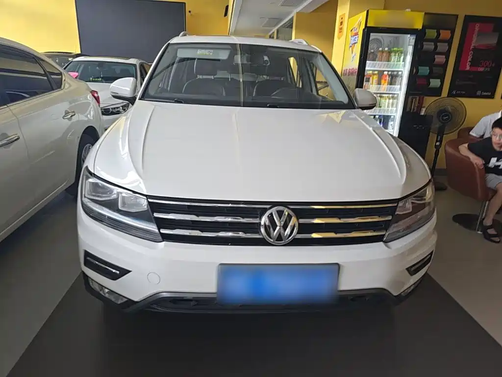 Volkswagen Tiguan L 2019 — фото 3