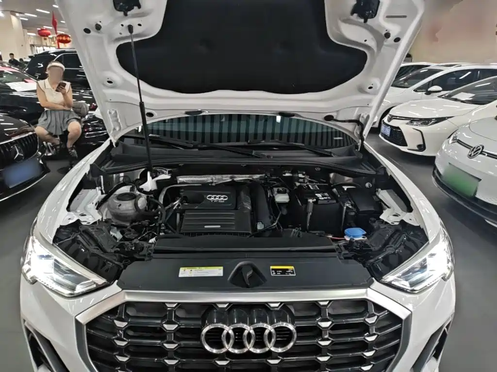 Audi Q3 2020 — фото 20