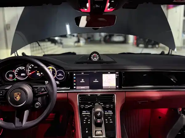 Porsche Panamera 2022