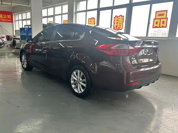 Kia K3 2016