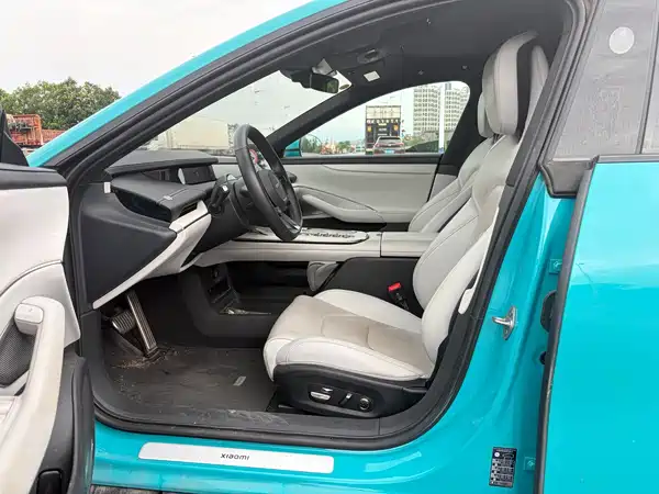 Xiaomi SU7 2024