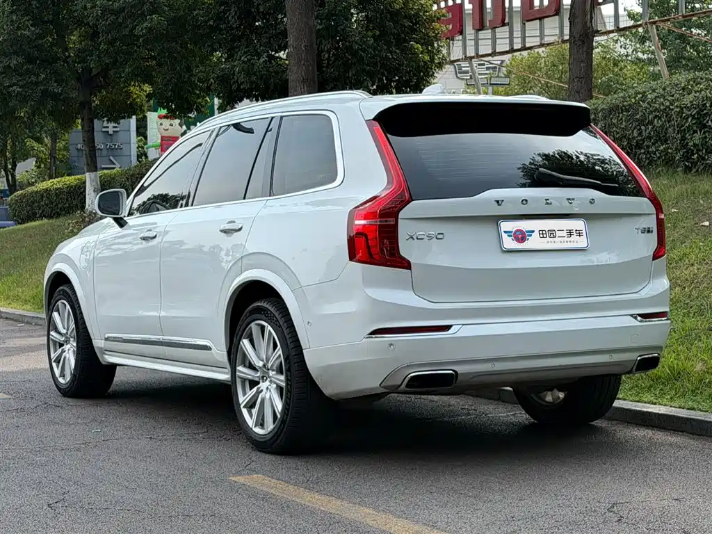 Volvo XC90 Plug-In Hybrid 2018 — фото 4