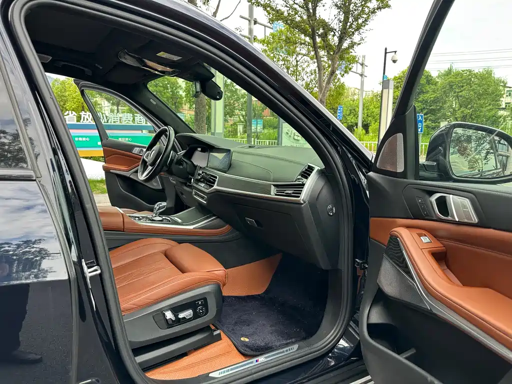 BMW X7 2019 — фото 12