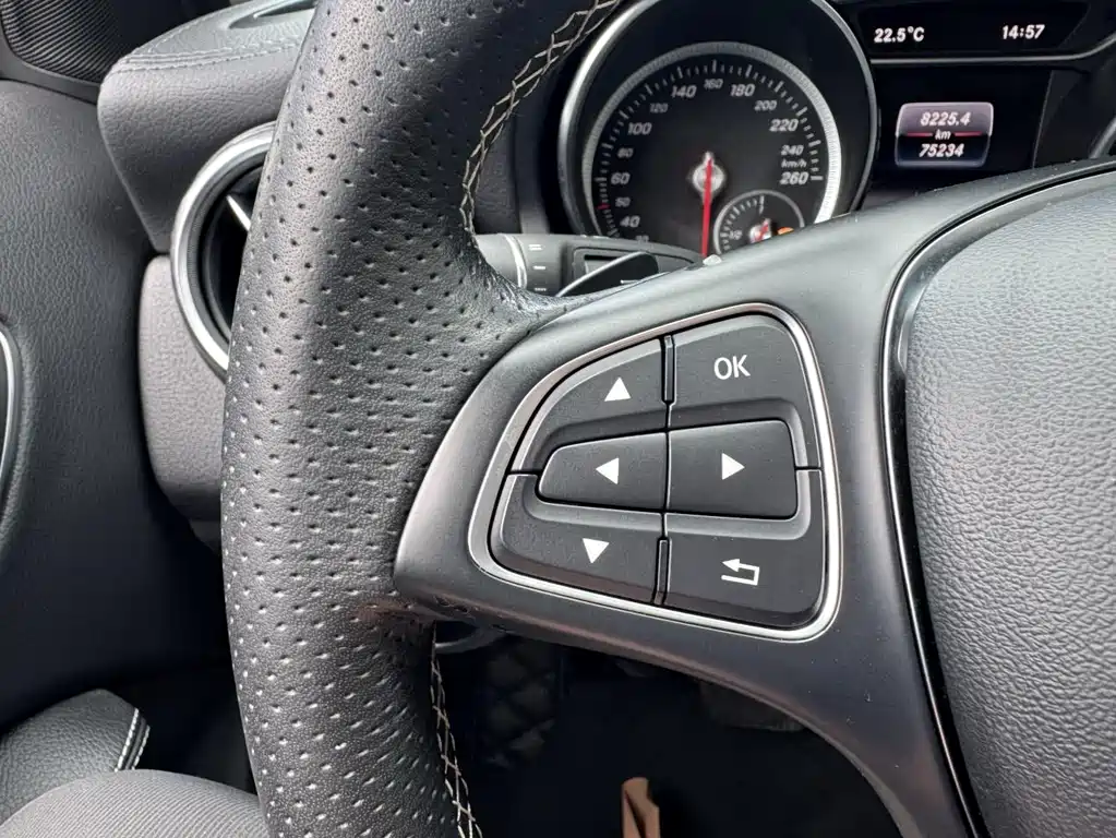 Mercedes-Benz GLA 2018 — фото 14