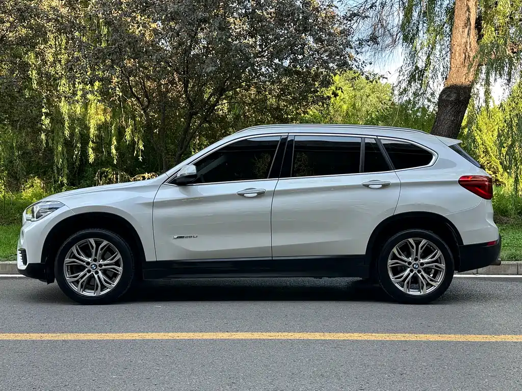 BMW X1 2017 — фото 3