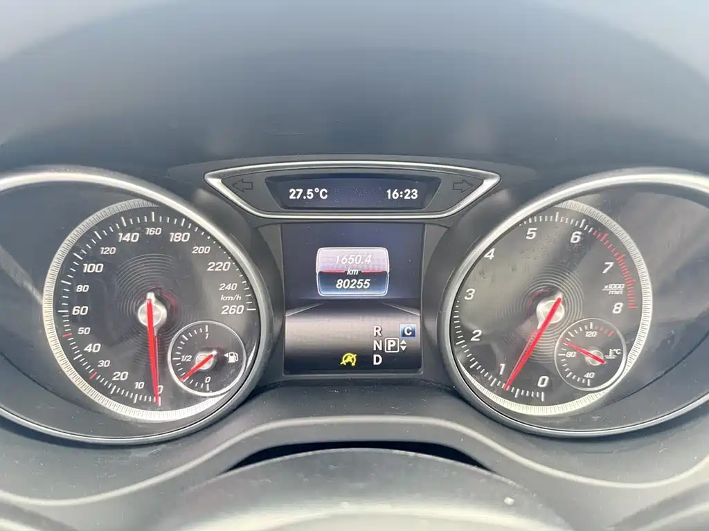 Mercedes-Benz GLA 2018 — фото 20