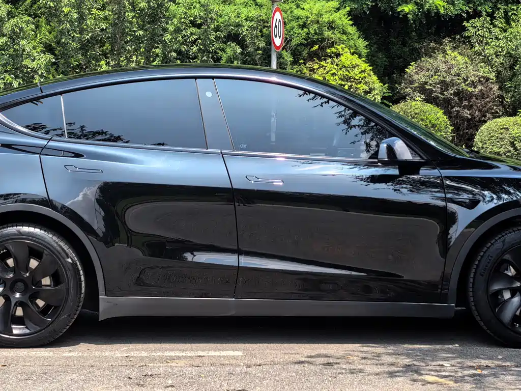 Tesla Model Y 2022 — фото 4