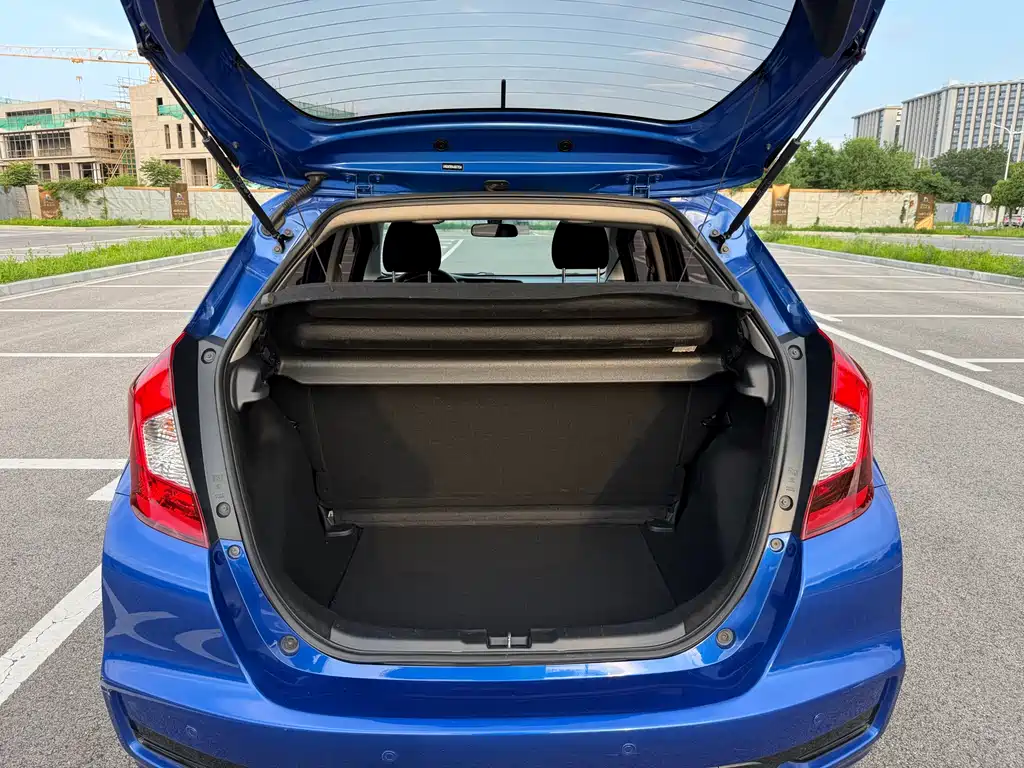 Honda Fit 2018 — фото 18