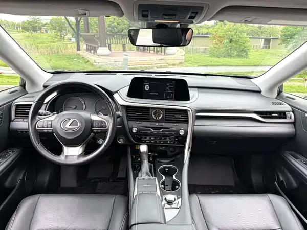 Lexus RX 2022