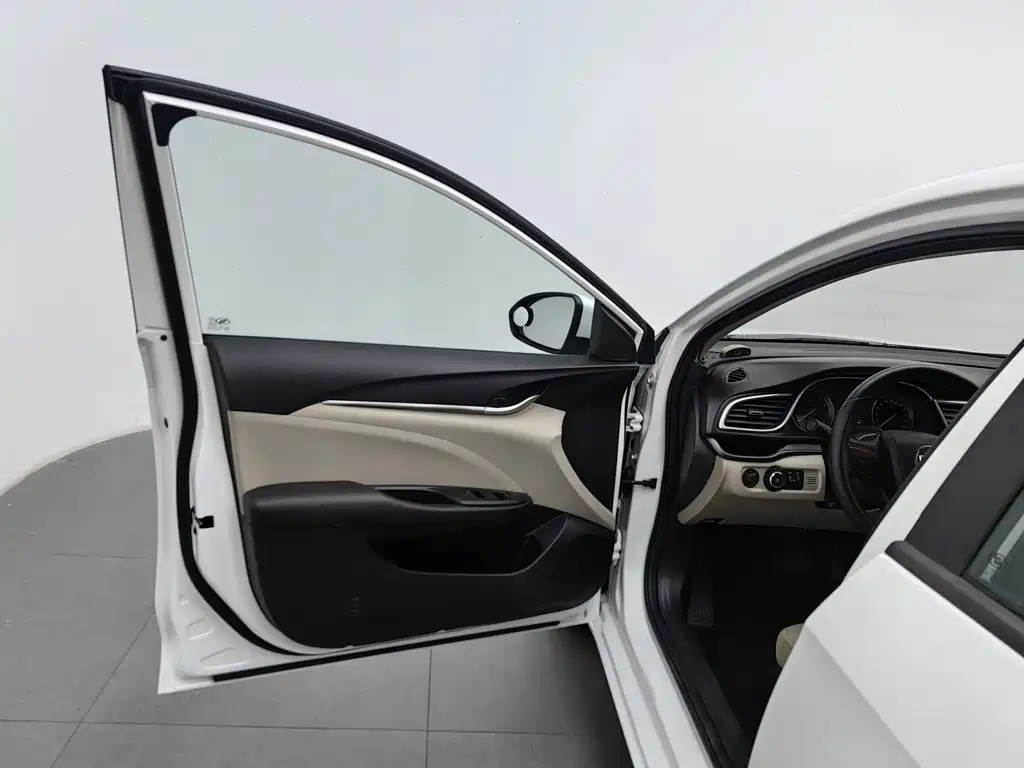 Buick Excelle GT 2017 — фото 8