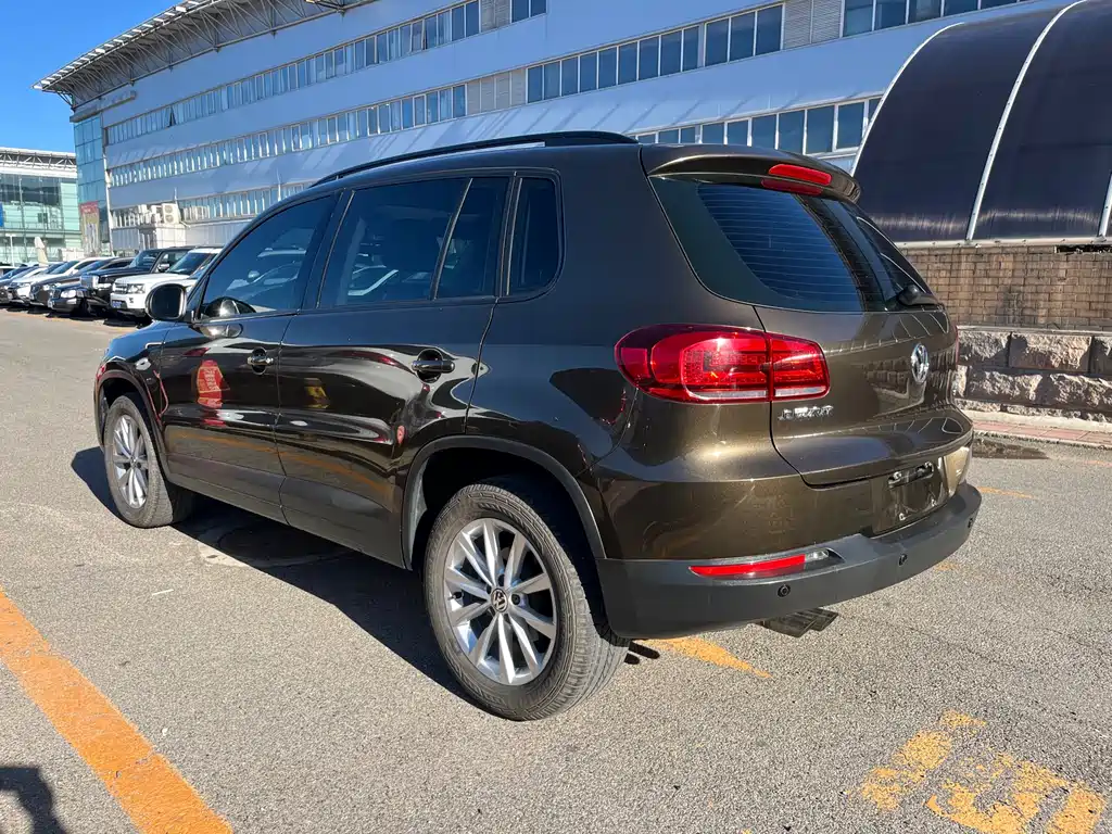 Volkswagen Tiguan 2018 — фото 6