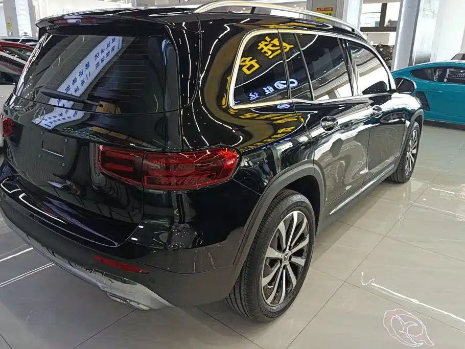 Mercedes-Benz GLB 2025