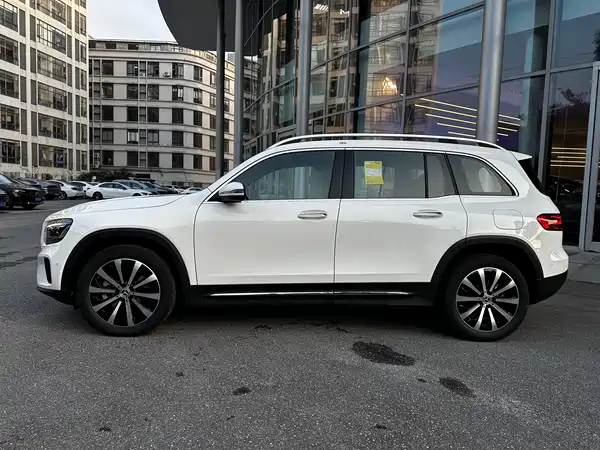Mercedes-Benz GLB 2025