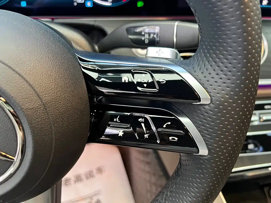 Mercedes-Benz E-Class 2023 — фото 8