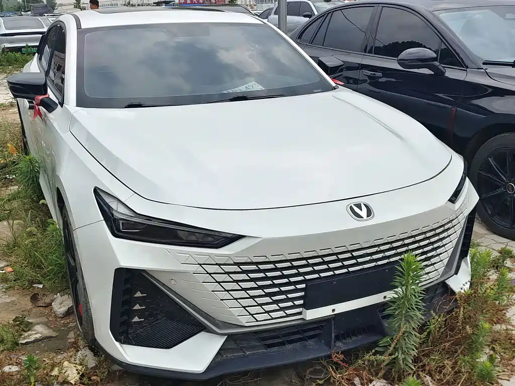 Changan UNI-V 2023