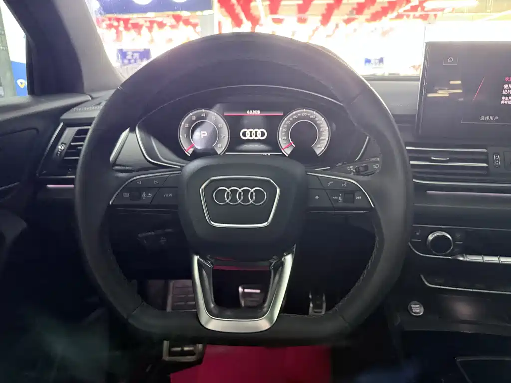 Audi Q5L 2024 — фото 14