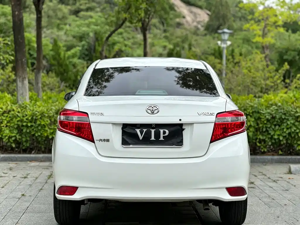 Toyota Vios 2014 — фото 8