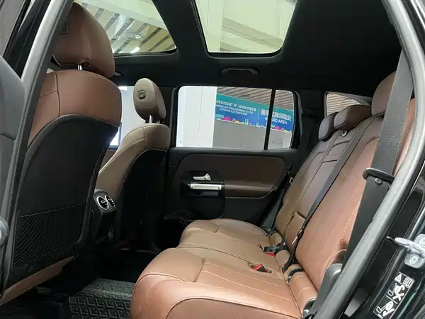 Mercedes-Benz GLB 2024