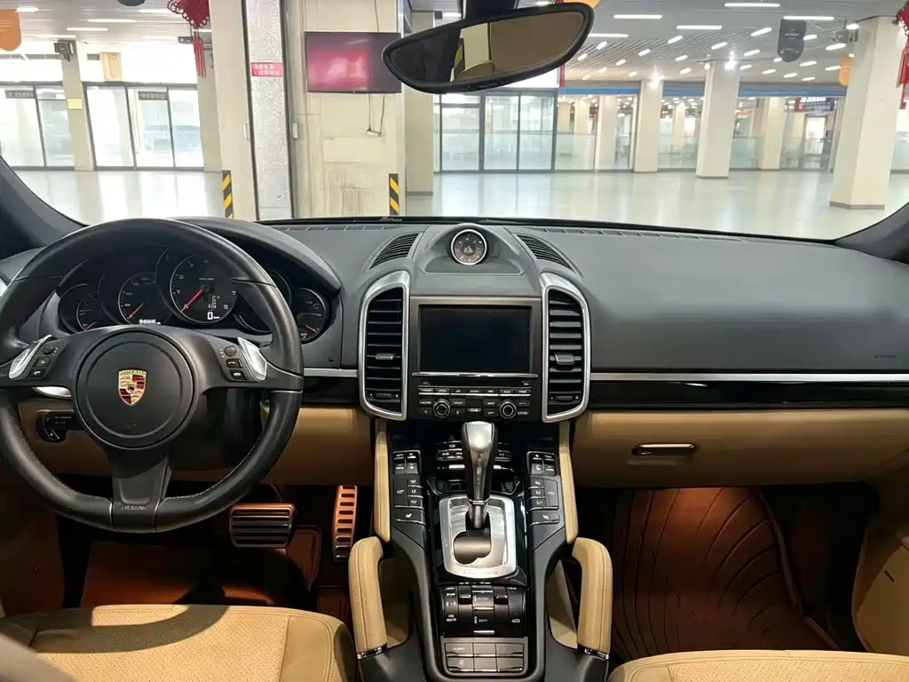 Porsche Cayenne 2014