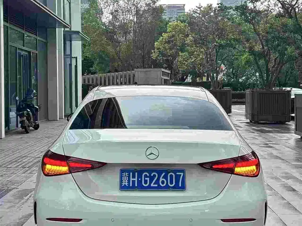 Mercedes-Benz C-Class 2022