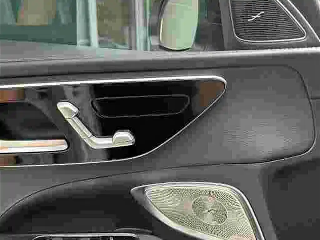 Mercedes-Benz C-Class 2022 — фото 8