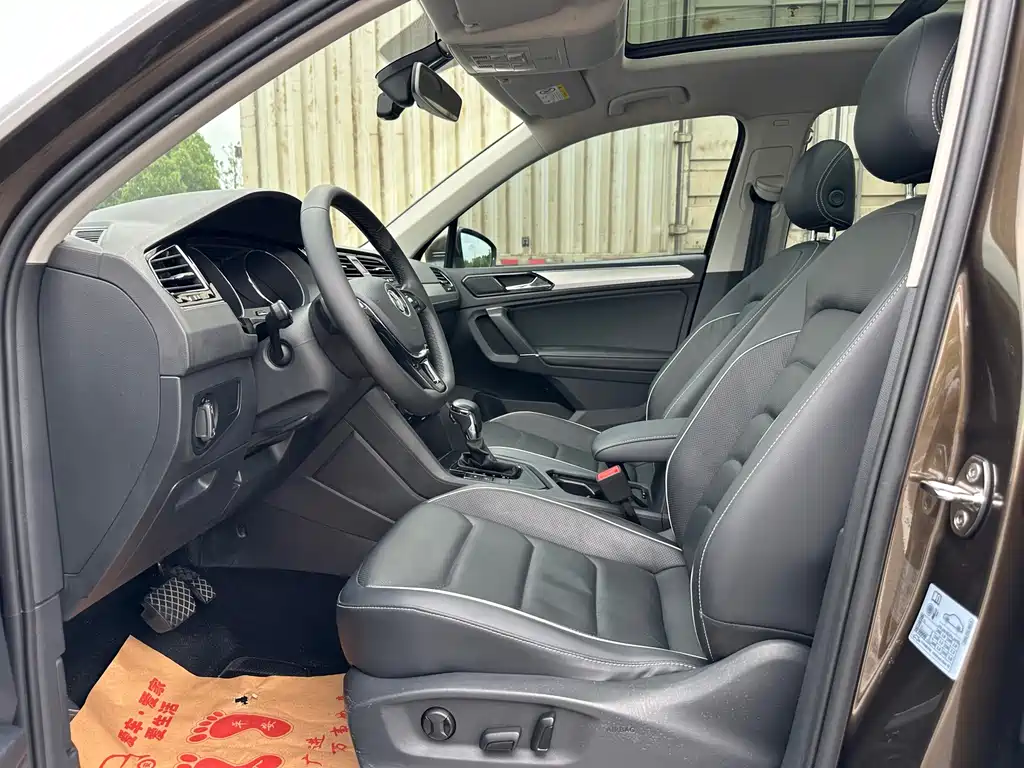 Volkswagen Tiguan L 2018 — фото 10