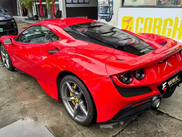Ferrari F8 2019