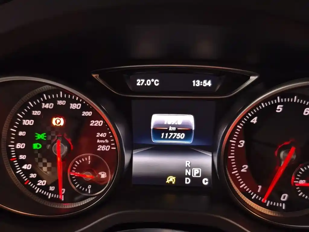 Mercedes-Benz A-Class 2016 — фото 16