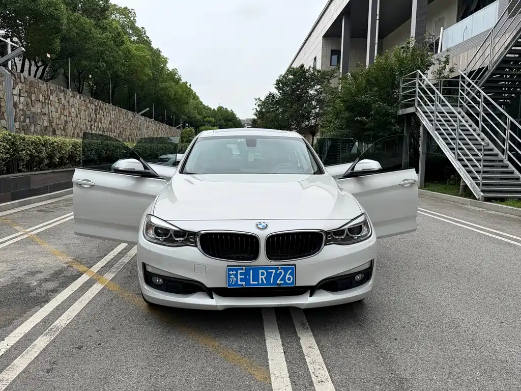 BMW 3 Series GT 2014 — фото 18