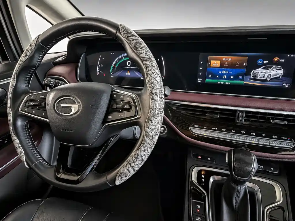 GAC Trumpchi M6 2022 — фото 11