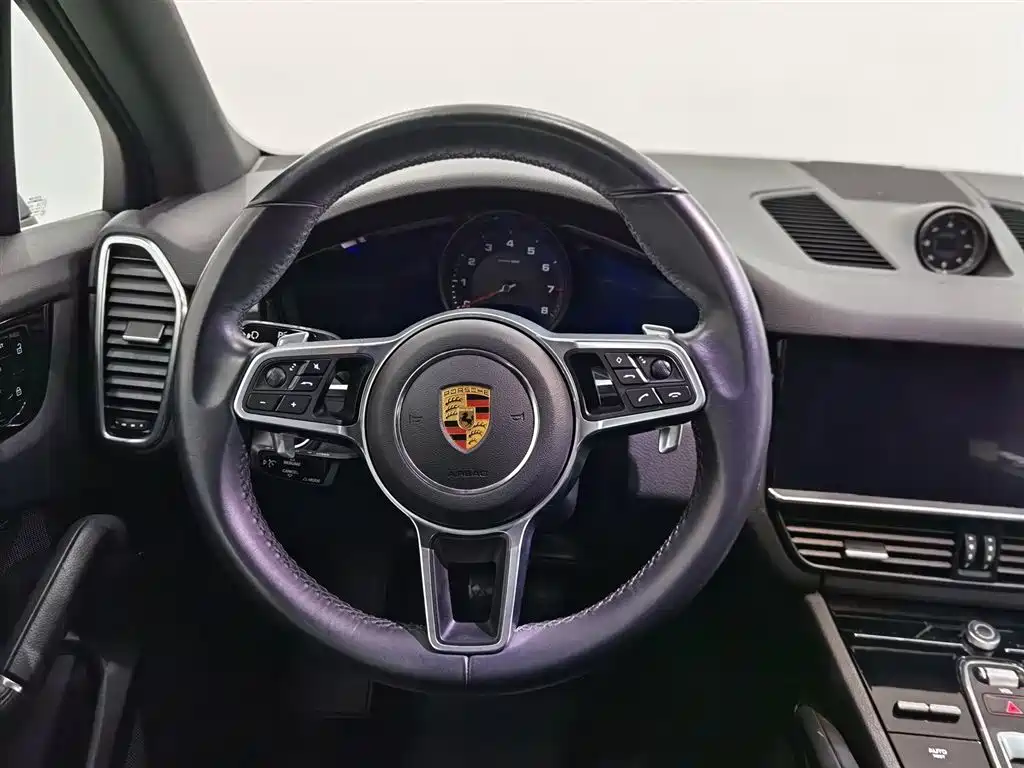 Porsche Cayenne 2020 — фото 11