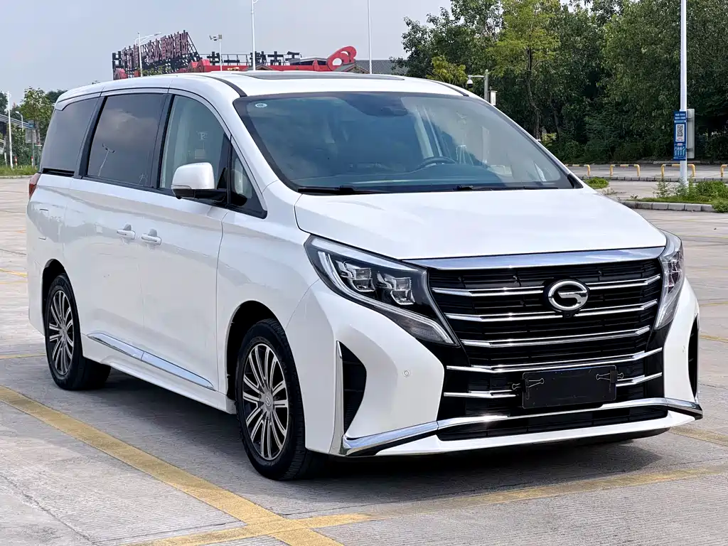 GAC Trumpchi M8 2022 — фото 3