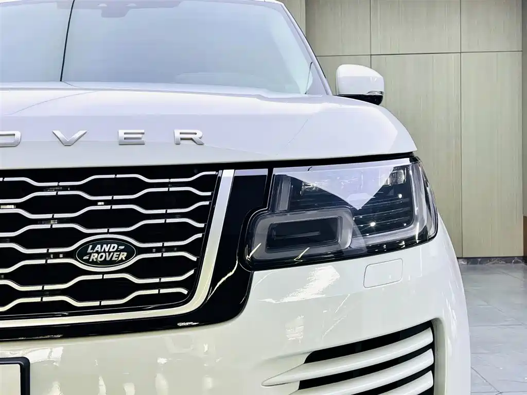Land Rover Range Rover 2020 — фото 7