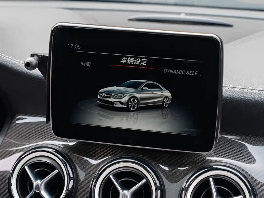 Mercedes-Benz CLA AMG 2019 — фото 19