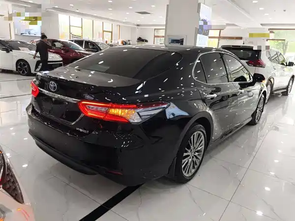 Toyota Camry 2019