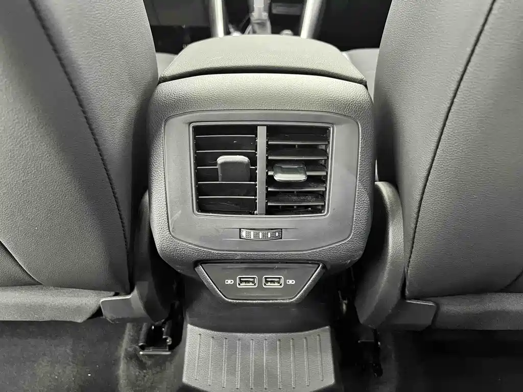 Volkswagen T-Roc 2022 — фото 14