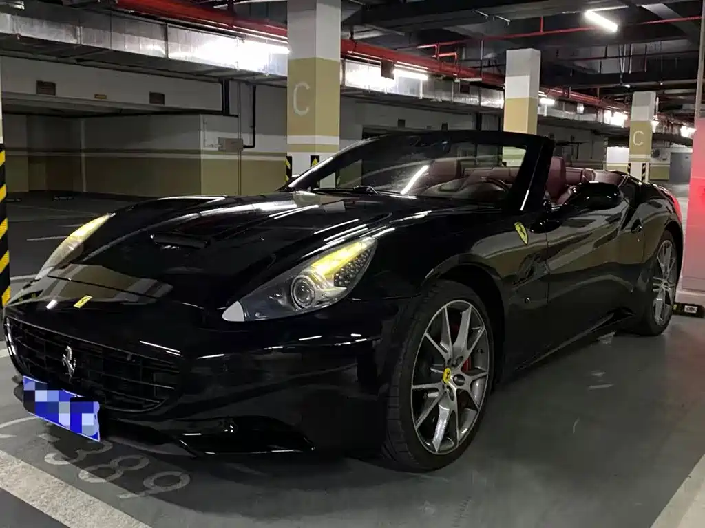 Ferrari California T 2012 — фото 1