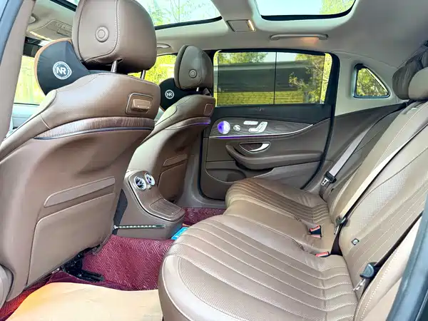 Mercedes-Benz E-Class 2021