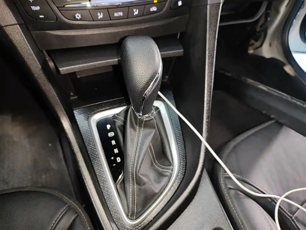 Buick Excelle 2019 — фото 14