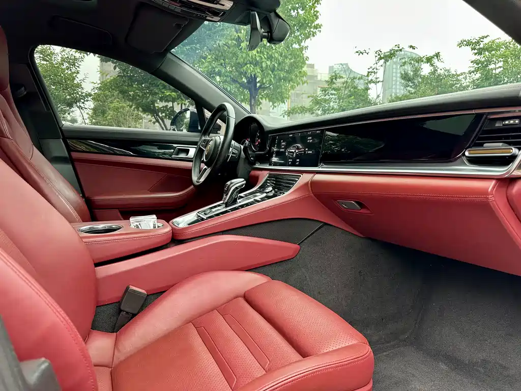 Porsche Panamera 2018 — фото 10
