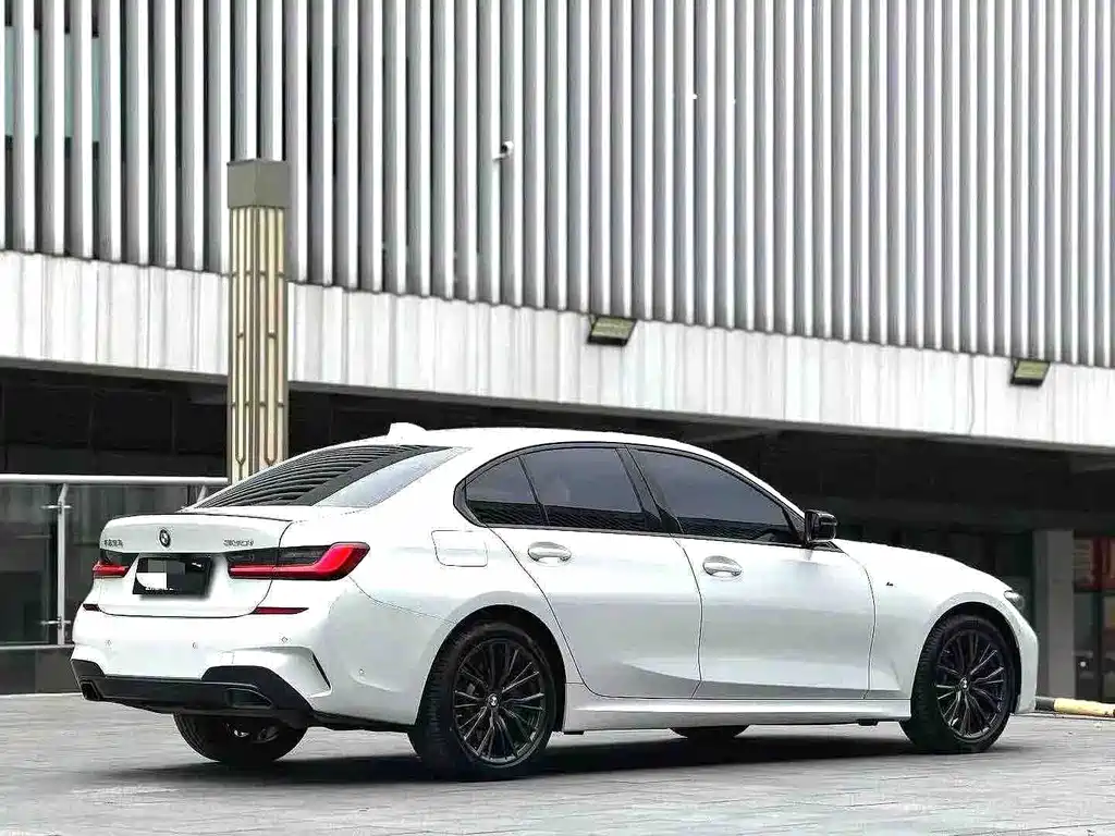 BMW 3 Series 2022