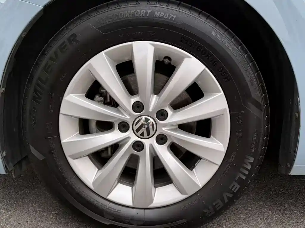 Volkswagen Beetle 2014