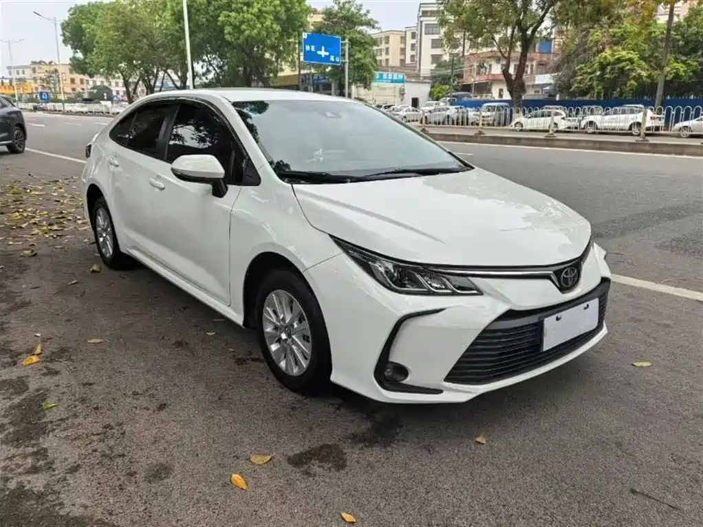 Toyota Corolla 2020 — фото 3
