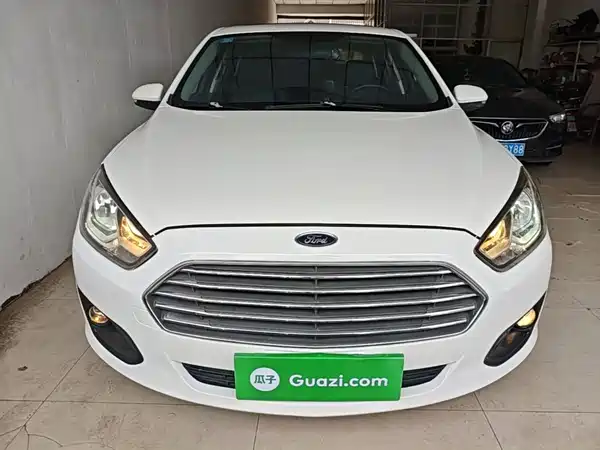 Ford Escort 2018