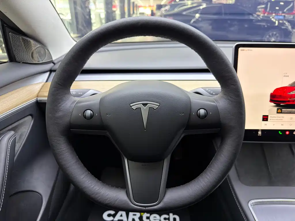 Tesla Model 3 2023 — фото 10