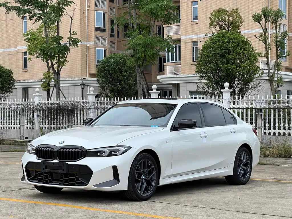 BMW 3 Series 2024