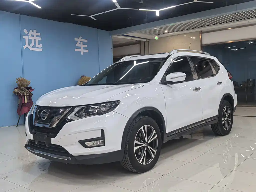 Nissan X-Trail 2017 — фото 1
