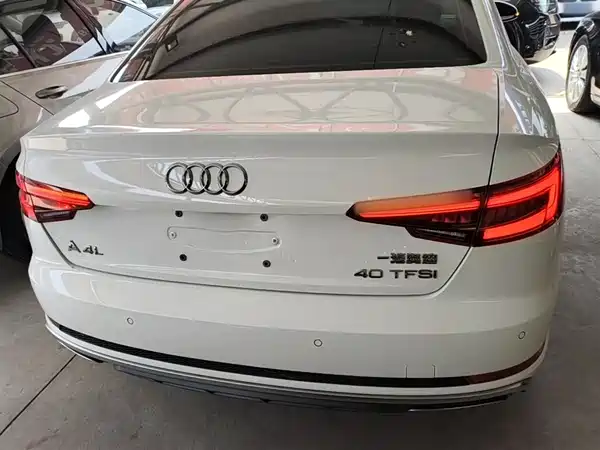 Audi A4L 2019