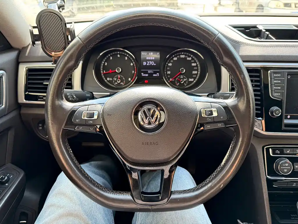 Volkswagen Teramont 2017 — фото 12