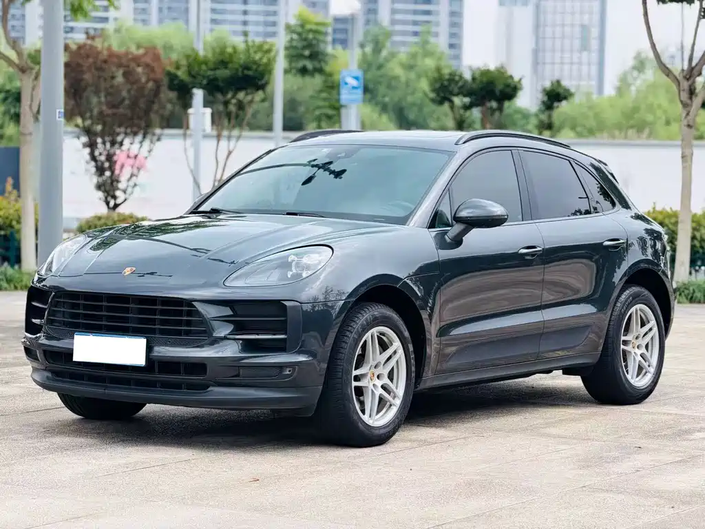 Porsche Macan 2019 — фото 1